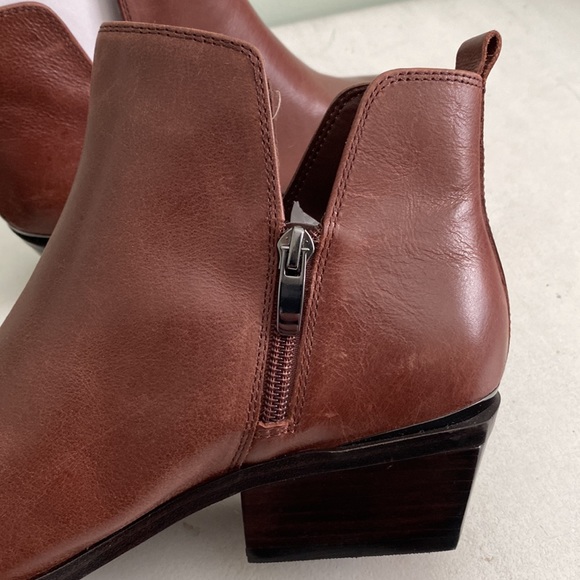 NWOT Nine West brown booties - Picture 9 of 16